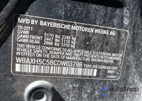 2012 BMW 528I xDrive z USA, uszkodzony, nr VIN WBAXH5C58CDW03798